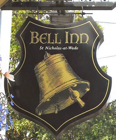 Bell Inn sign 2014