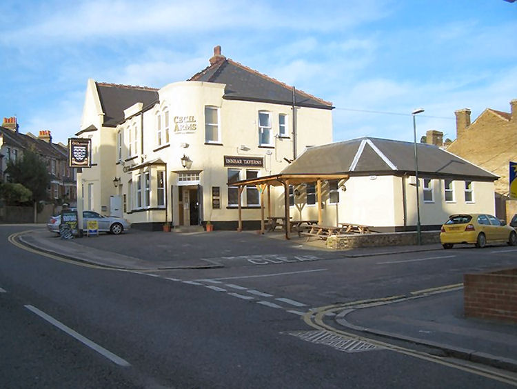 Cecil Arms 2008