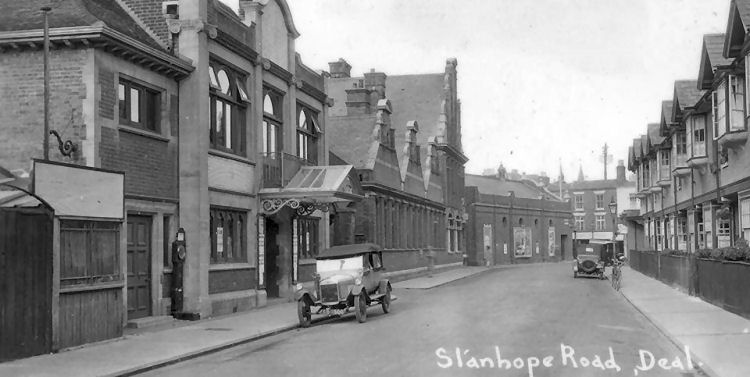 Stanhope Hall 1920