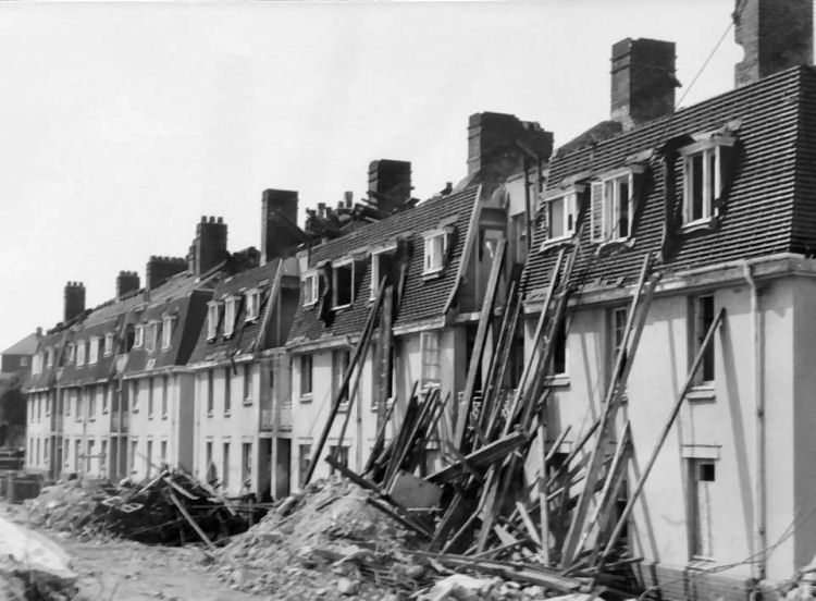 Limekiln Street flats demolition 1991