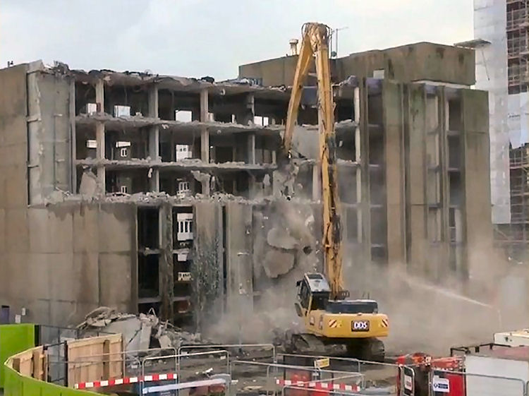 County Hotel demolition 2015