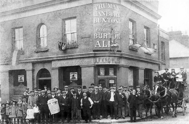 Rose and Crown 1909