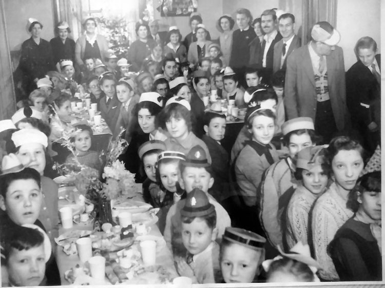 Queen's Head Christmas Party 1957
