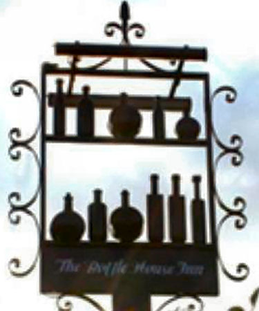 Bottle House sign 2016