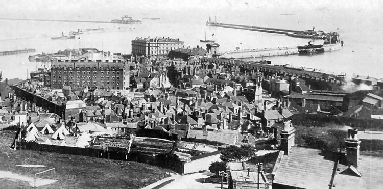 Pier District 1900