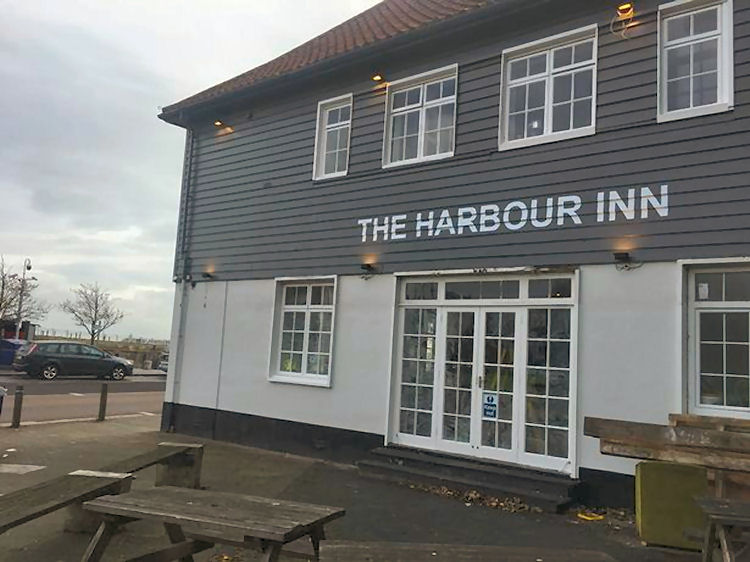 Harbour Inn 2017