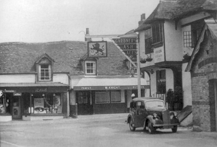 Red Lion 1946