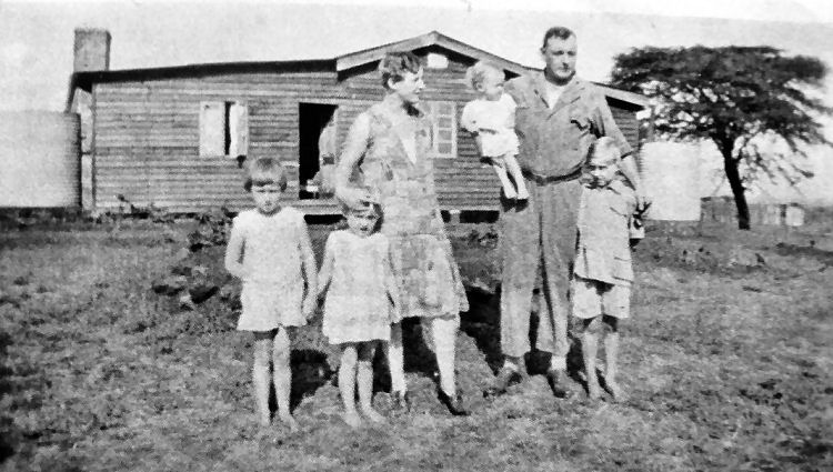 Neville family 1928