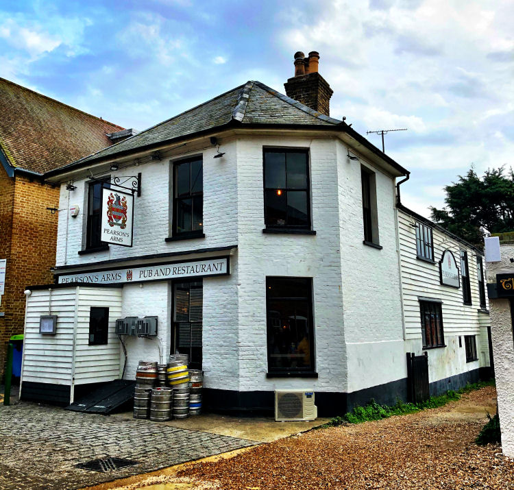 Pearson's Arms 2019