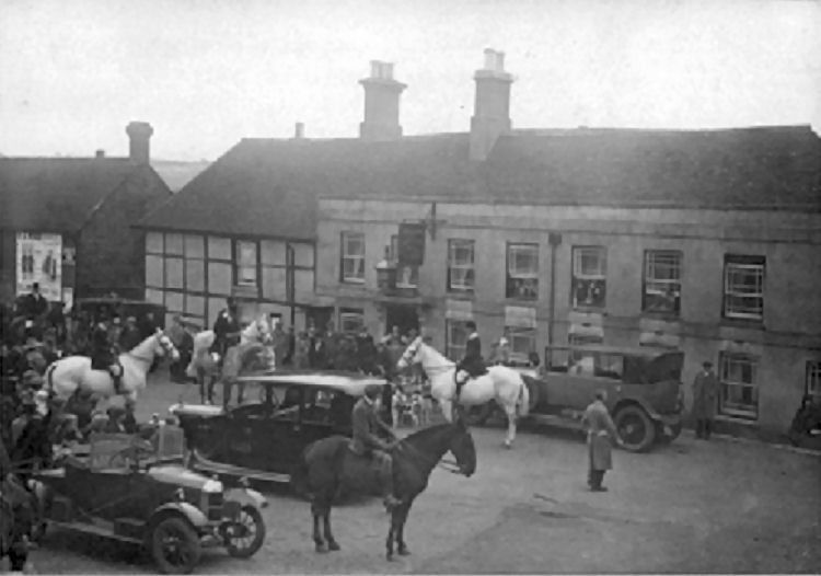 Rose and Crown 1927