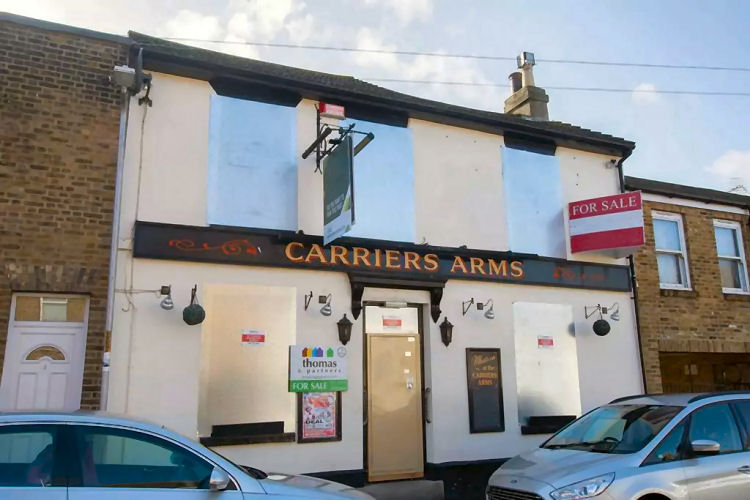 Carriers Arms 2019