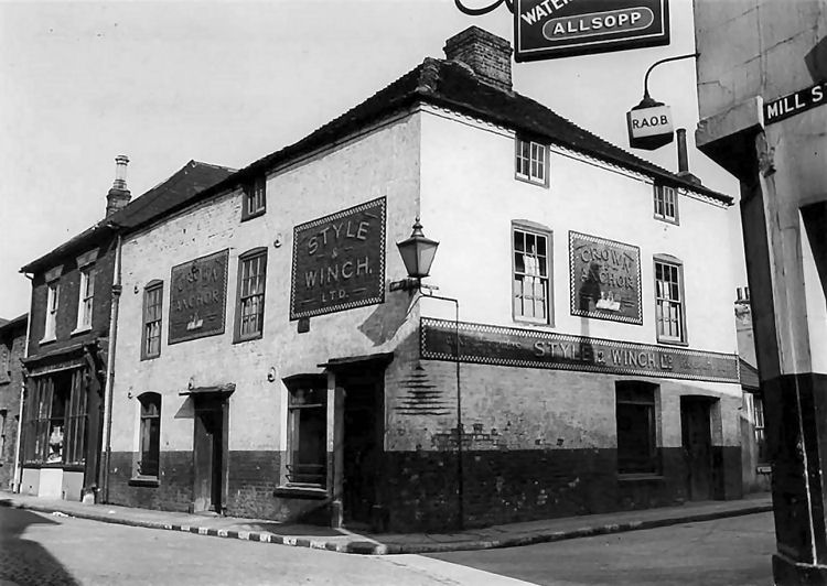 Crown and Anchor 1942