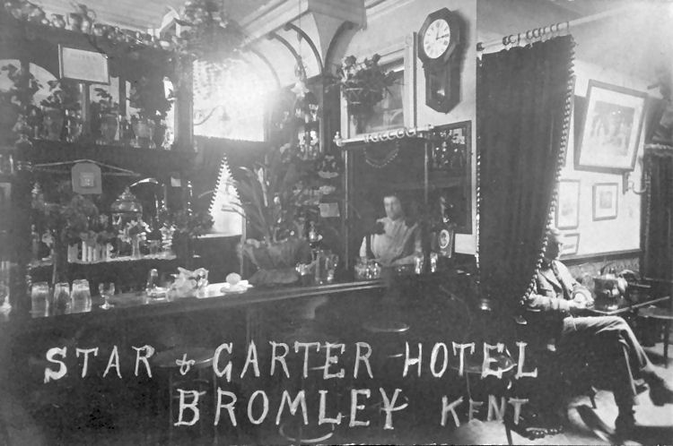 Star and Garter bar 1911