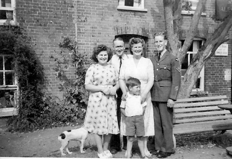Walter Fagg and family 1949