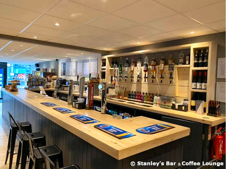 Stanley's Bar and Coffee House inside 2021