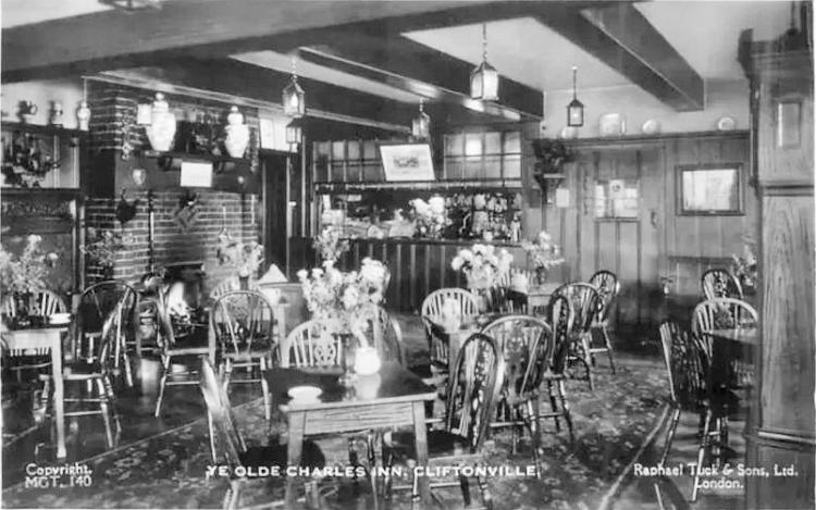 Ye Olde Charles Inn lounge