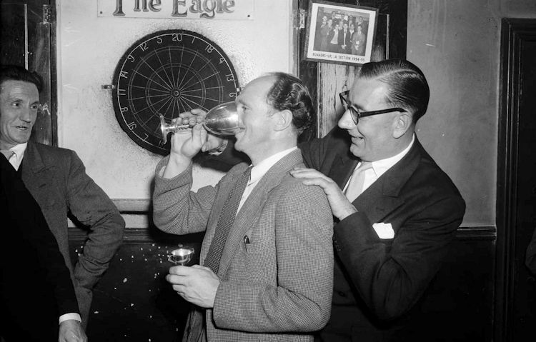 Eagle darts presentation 1955