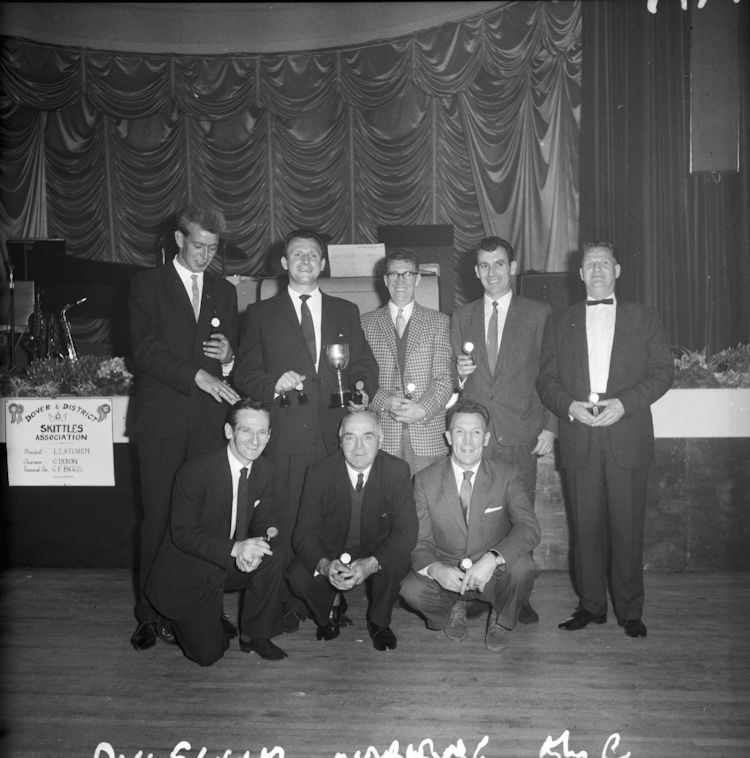 Aylesham Working Mans' Club Skittle Team 1965