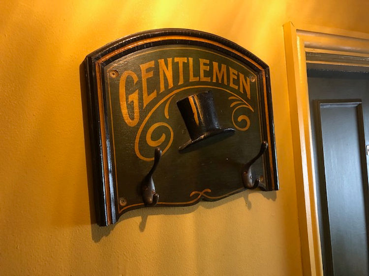 Carpenters Arms gents sign 2024