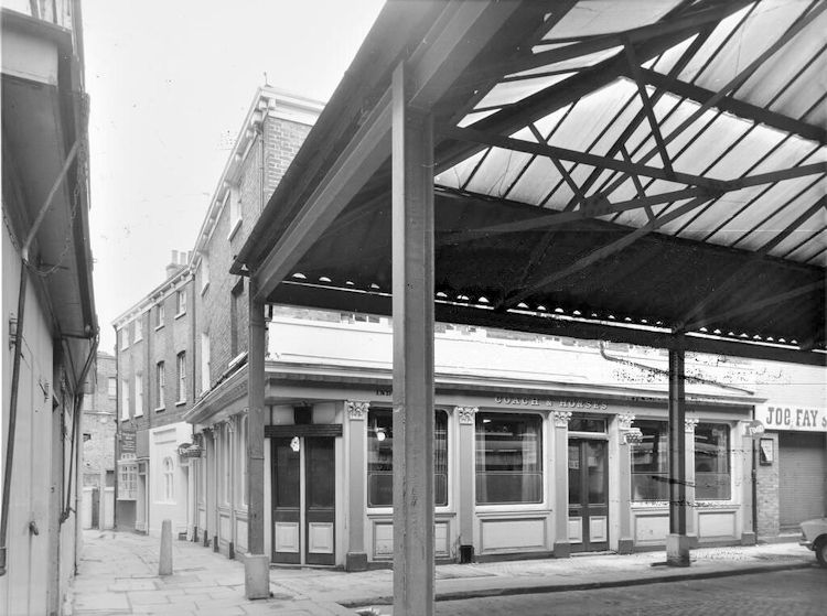 Coach and Horses 1975