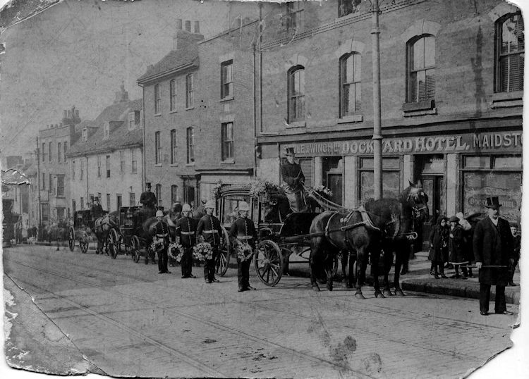 Dockyard Hotel 1914