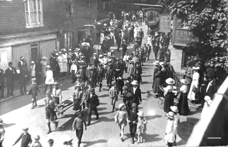 Elephand and Castle 1918