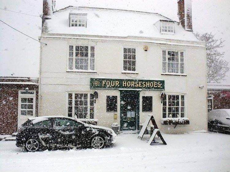 Four Horseshoes 2010