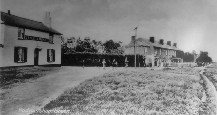 Fruitiers Arms 1920