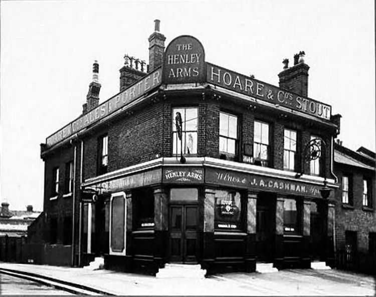 Henley Arms 1944