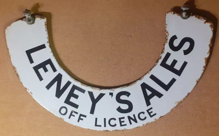 Leneys Off Licence sign