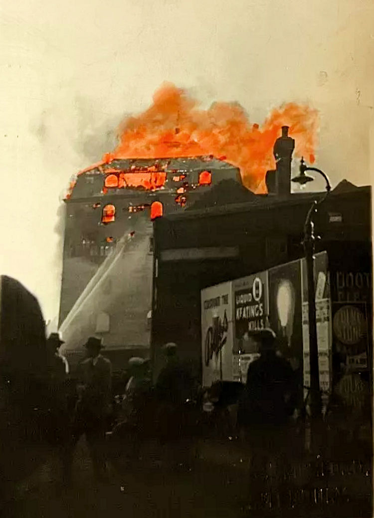 Fire at Denne's Mill 1933