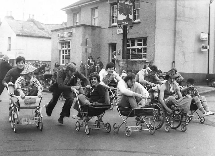 Pram race at the Oak 1976