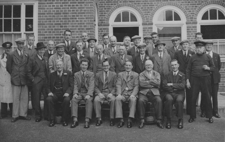 Upper Red Lion locals 1940s