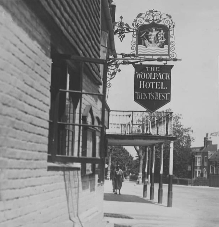 Woolpack sign