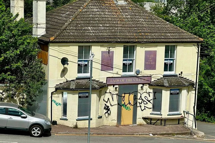 Lads of the Village 2025