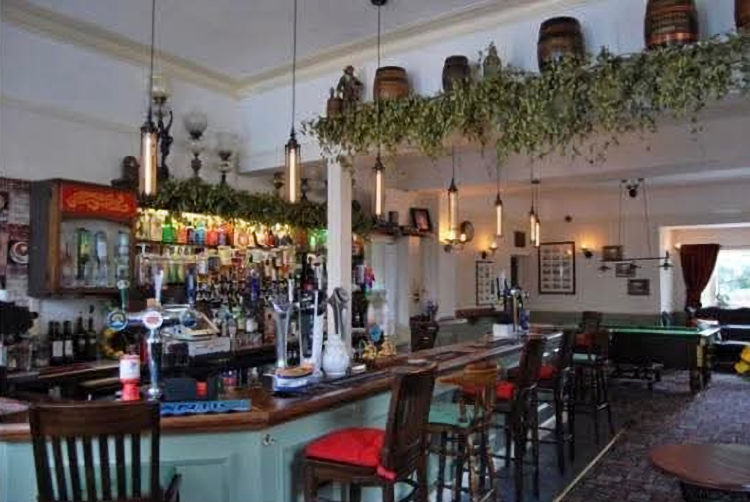 Red Lion inside 2025