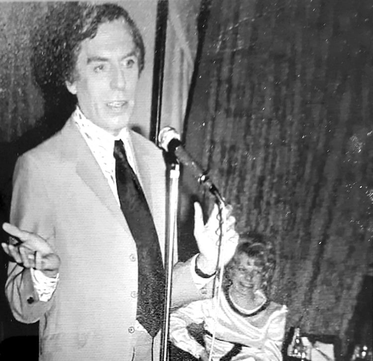 Saxon Tavern Larry Grayson