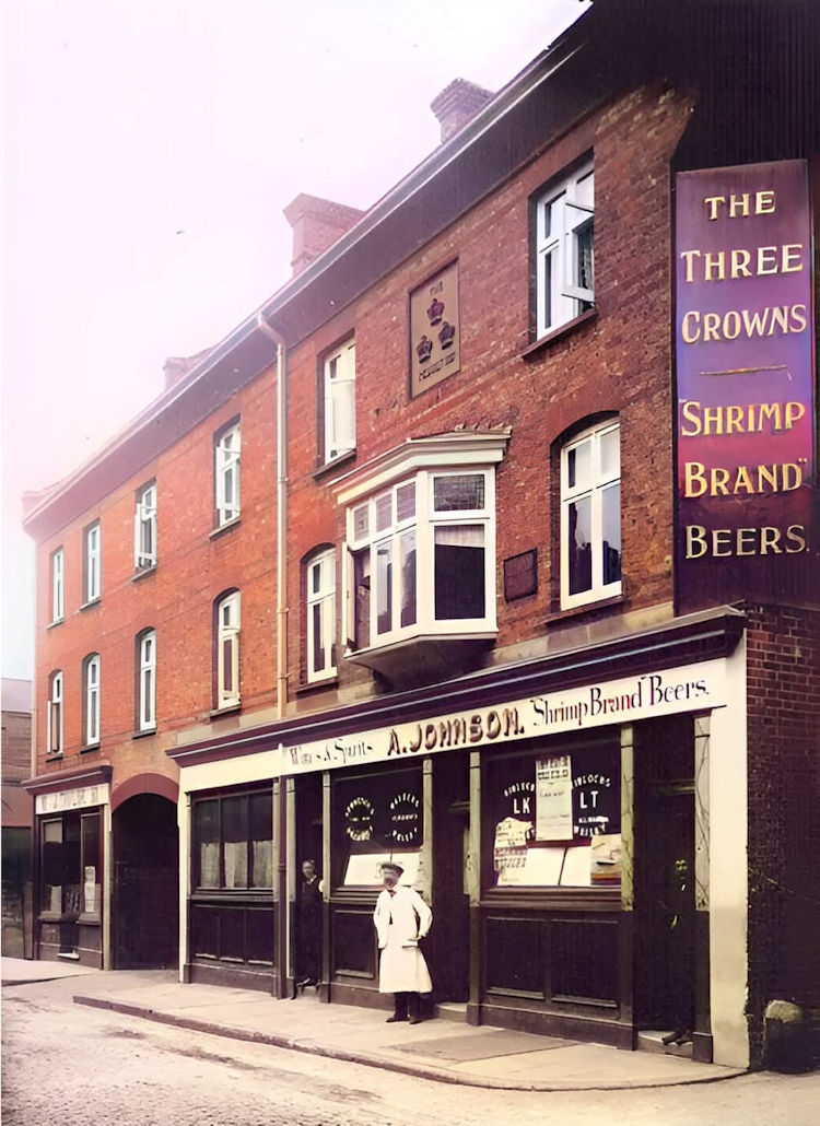 Three Crowns 1913