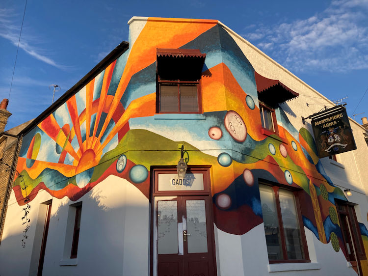 Montefiore Arms 2025