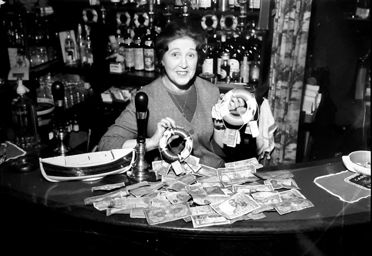 Pier landlady 1958