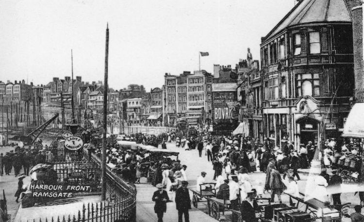Queen's Head and Shipwright's Arms