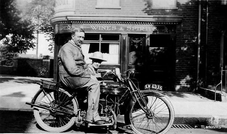 Wellington Arms 1930