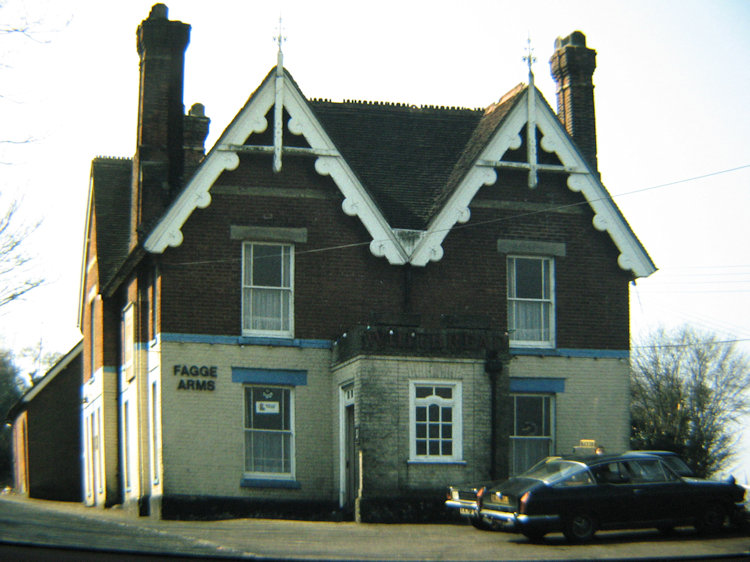Fagg Arms 1982