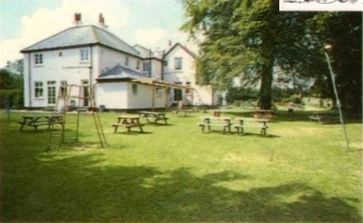 Fox and Hounds 1986