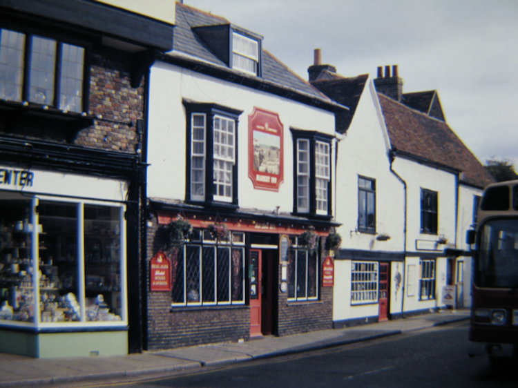 Market Inn 1989