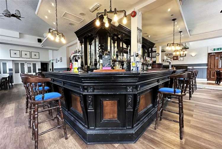 Royal Hotel bar 2025