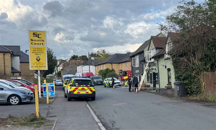 Three Horseshoes crash 2025