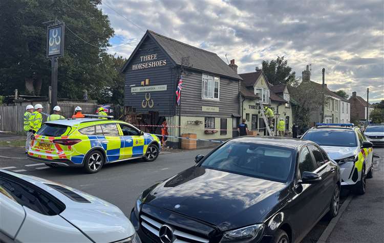 Three Horseshoes crash 2025