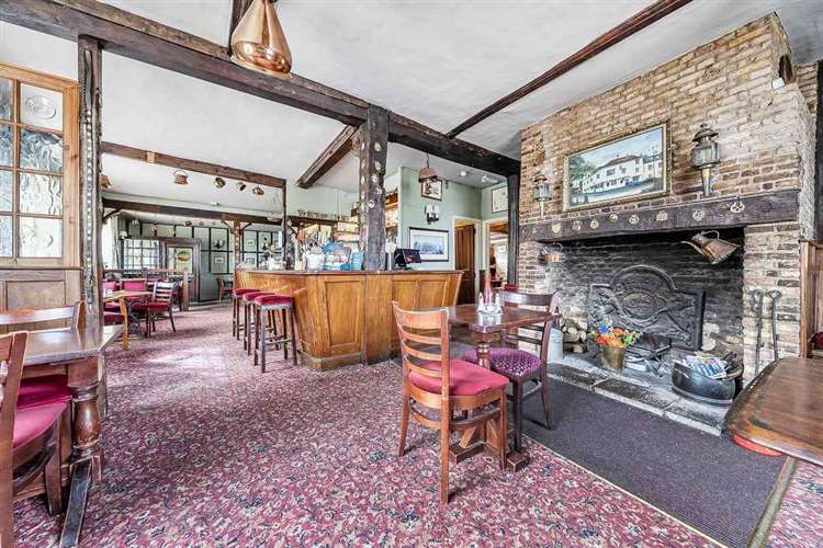 King's Arms inside 2026