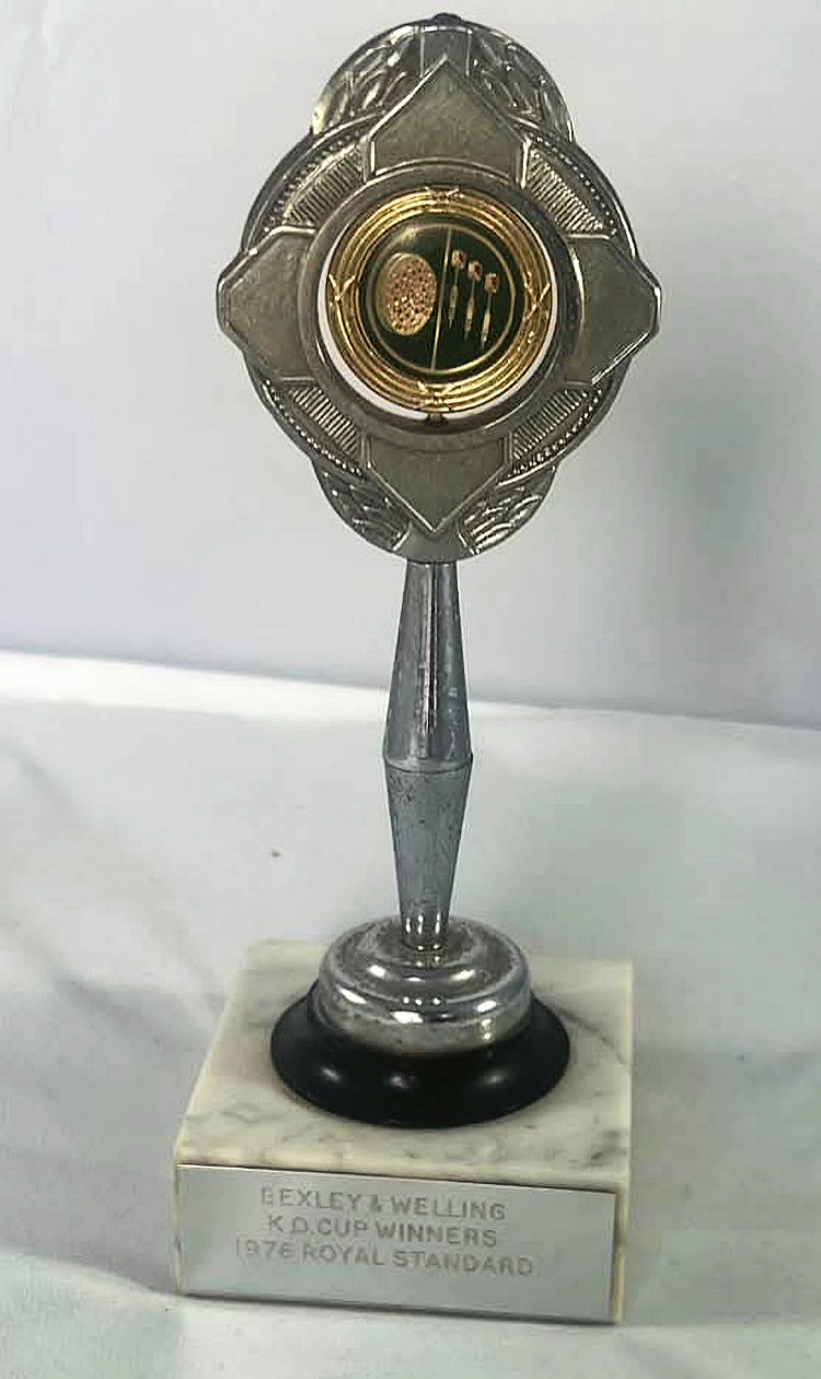 Royal Standard darts tropy 1976
